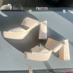 H&M Cream Platform Open Toe Heels/Sandals size 42 or 11.5/12